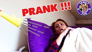 KRASSER PRANK IM SCHLAF  explodiert das Handy FAMILY FUN [upl. by Desdee347]