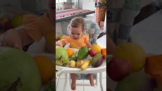 Isso é comida de bebê shorts introducaoalimentar comidadebebe desenvolvimentodobebe [upl. by Aisayt]