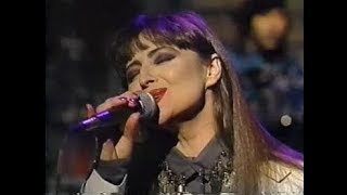 Basia quotCopernicusquot on Letterman November 22 1990 [upl. by Eeruhs827]