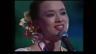 ジュディ・オング 1979 record award judy ongg miserarete 翁倩玉 [upl. by Selry]