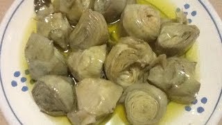 Carciofi sottolio ricetta tradizione fatto in casaMonopoli Puglia Italia [upl. by Gottfried]