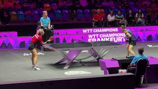 Einspielen von Chen Meng vs Bernadette Szöcs zum WTT Champions Frankfurt Achtelfinale [upl. by Yauqram140]