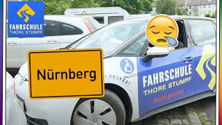 Vorwährts gerade einparken einfach erklärt  Fahrschule Stumpf in Nürnberg [upl. by Rainger]