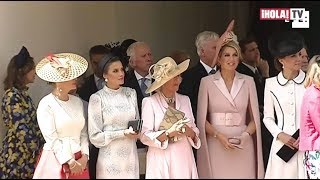 Los looks de las Reinas Letizia de España y Máxima de Holanda en Inglaterra  ¡HOLA TV [upl. by Hgielac]