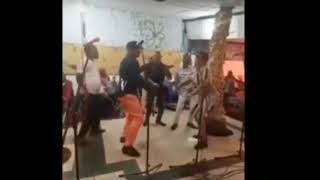 QUAND DENISE NYAKERU LA FEMME RWANDAISE DE FELIX TSHILOMBO DANSE AVEC NIOKALONGO ÇA DONNE ÇA [upl. by Aicire366]