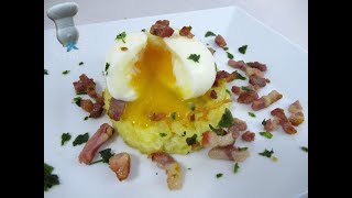 Recette du paillasson de pomme de terre oeuf mollet lardons grillés [upl. by Kristal]