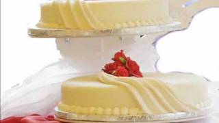 hochzeitstorte 4stöckig selbst dekorieren  Video Hochzeit Torte Tortendekoration [upl. by Alrahc]