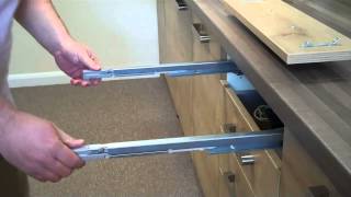 How to remove the drawer from built in kitchen Chippendale Grass Drawer Box Nova Pro [upl. by Crosse]