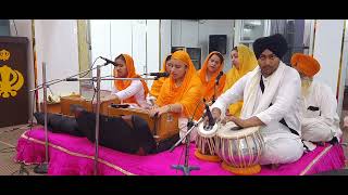 shabadaavo sikh satgur ke by gurvindar kaur surleen kaur at gurdwara 14block Geeta calony [upl. by Oilegor]