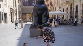 Le sculture di Fernando Botero per la prima volta a Roma [upl. by Milore]