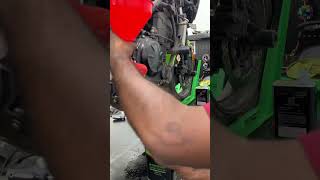 Kawaskai Ninja 650 Oil Filling Service [upl. by Bowden]