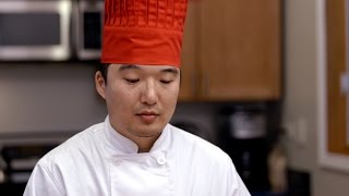 Heartbreaking Hibachi Chef Tries To Make Meal On A Regular Table [upl. by Krug]