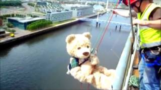 Baxterbearcom abseils the Finnieston Crane for the Commonwealth Games Glasgow 2014 Charity UNICEF [upl. by Palecek179]