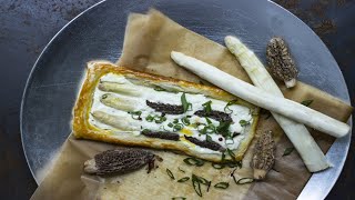 Recette  Feuilleté aux asperges et morilles [upl. by Rheingold985]