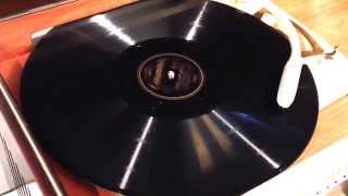 Les Compagnons De La Chanson  Perinne Etait Servante  78 rpm  Columbia DCX76 [upl. by Nilhtac]