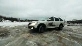 Skoda Octavia Scout on Mita snow chains [upl. by Eiuqnimod633]