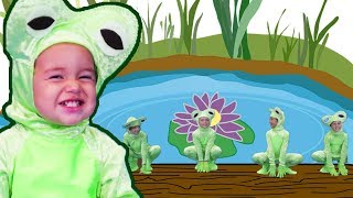 FIVE LITTLE SPECKLED FROGS  Part 1  Learn Numbers [upl. by Enella455]