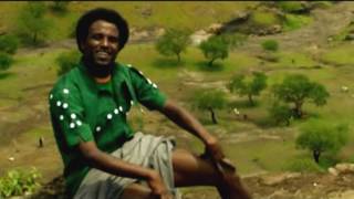 Yaku Banizawhagere nafekegn by Mekuanent Melese Sekota Ethiopian Traditional Song [upl. by Allevon]