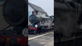 3850 and 2807 arriving into Cheltenham [upl. by Belier]