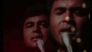 THREE WORDS AINT ENOUGH  ENGELBERT HUMPERDINCK [upl. by Iorgo]