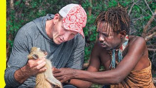 ¡Tribu Africana me Ofrece Carne de Mono Tres Días con la Tribu Hadza Documental completo [upl. by Manolo214]