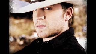 Justin Moore  Outlaws Like Me [upl. by Aicnetroh]