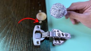 Surprising Method Stuns 50YearOld Carpenter Apply aluminum foil to the hinge [upl. by Yrohcaz717]