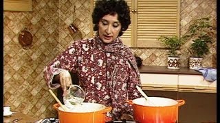 Shahi Korma by Madhur Jaffrey Part 2  Madhur Jaffreys Indian Cookery  BBC Food [upl. by Deanna]