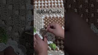 Aplicações de folhas e flores 🌱💮🌷🌷crochet MahCroche retangular [upl. by Haras812]