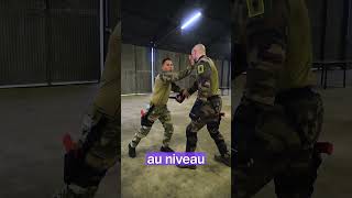 Technique de défense par la Légion étrangère gregmma lachainedegregmma selfdéfense militaires [upl. by Airual16]