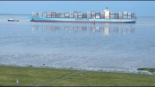 METTE MAERSK auf der Weser in Bremerhaven [upl. by Adnesor439]