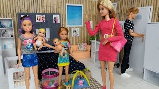 Barbie Sisters Skipper Staice Babysitter of Barbie and Ken two babies in a doll House [upl. by Aret]