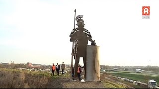 Landmark Romeinse soldaat langs N11 bij Alphen aan den Rijn [upl. by Amjan867]