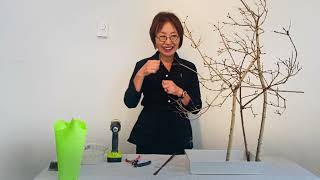 Ikebana demonstration by Machiko Faught [upl. by Sloan]