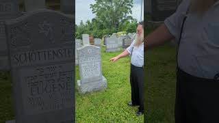 Schottenstein gravestone in Cincinnati  Rabbi Chaim Dalfin July 21 2024 [upl. by Ahsinom]