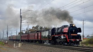 The vintage train to Castlemaine with R761 21924 [upl. by Ytirahs]