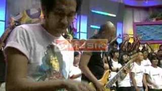 Slank  Cinta Kita Live [upl. by Bendicta148]