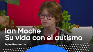 Ian Moche Autismo en Primera Persona  Mañanas Públicas [upl. by Lucchesi]