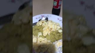 Mangu de platano verde con huevo 🥚🤪⏰🇩🇴 preguntaleatupapapormi humor [upl. by Idnarb343]