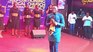 Kweku Teye Leads the Hottest Pentecostal Praises PIWC TEMA [upl. by Cohen]