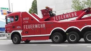 NEUE HLF  aber ALTE Drehleiter  Feuerwehr OFFENBACH  Einsatzfahrt LÖSCHZUG amp neues HLF 20 [upl. by Jud]