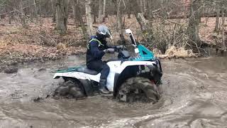 Honda Rancher 420 on Outlaws pulling through thick mud [upl. by Ocnarf]