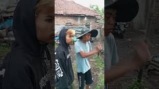 Budak baong ngararuksak tangkal cau nu bogana ngamuk Komedi Sunda ngakak comedy komedisunda [upl. by Lili]