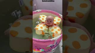 Does your baby find it hard to stay comfortable during water play The Baby Neck Float Can Help [upl. by Mctyre]