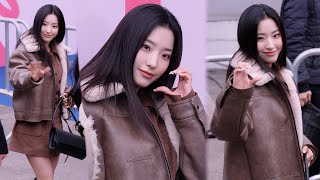 프로미스나인 이새롬 직캠 fromis9 SAEROM  서울패션위크 2024 FW｜240203 [upl. by Rania496]