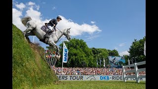 Gilbert Tillmann  Claus Dieter  Deutsches SpringDerby Hamburg 2017 [upl. by Ahcila]