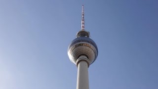 Berliner Fernsehturm [upl. by Htebazileharas]