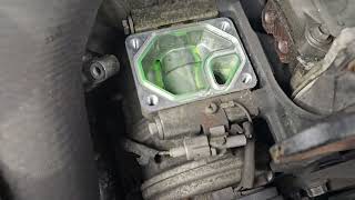 Fixing my leaking aircon with a new compressor gasket [upl. by Viv621]