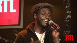 Corneille  Parce quon vient de loin en live dans le Grand Studio RTL  RTL  RTL [upl. by Yziar418]