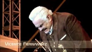 VICENTE FERNANDEZ Y su Cancion de DespedidaEL ULTIMO REY SE VA [upl. by Anidem700]